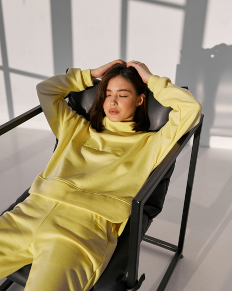 Жіночий костюм із джогерами (Розмір S) жовтий №222_0021