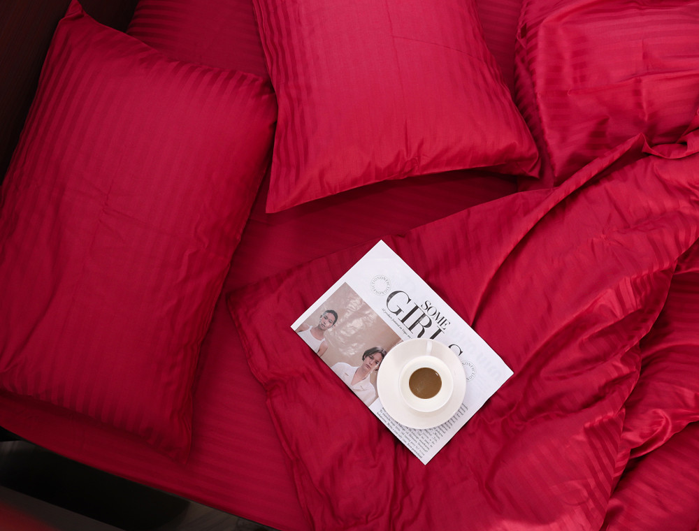 Полуторний набір постільної білизни 150*220 зі Страйп Сатину №19-1840 Черешенка™