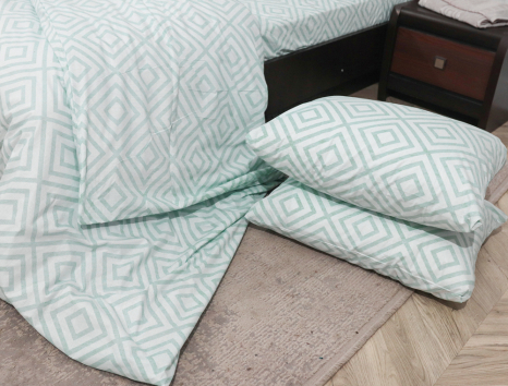 Євро-максі набір постільної білизни з ромбами 200*220 із Бязі "Gold" №150161 Черешенька™