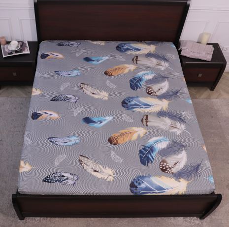 Простирадло на резинці (160*200*25) сіре з принтом "пір'я" №667853