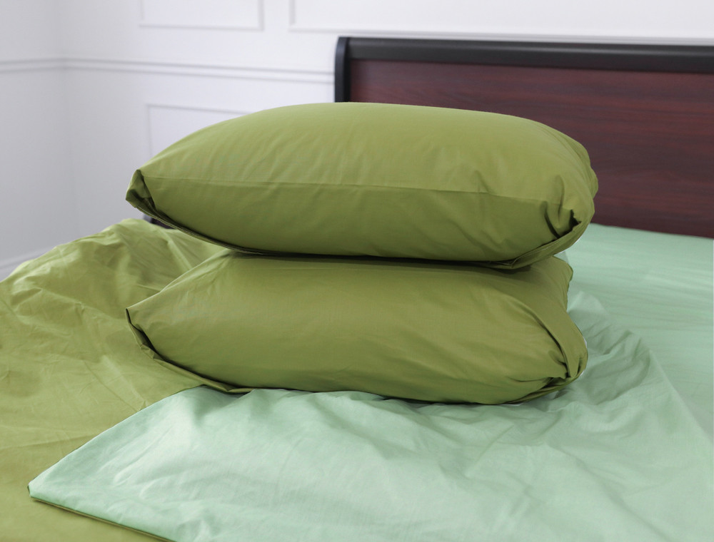 Євро-максі набір однотонної постільної білизни 200*220 із Бязі "Gold" №150538AB Черешенька™