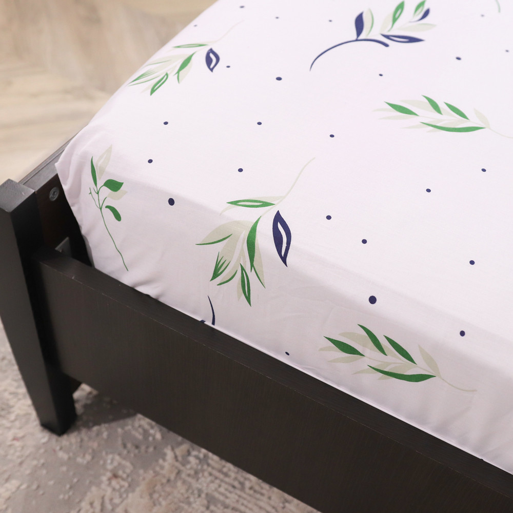 Простынь на резинке (180*200*25) белая с растительным принтом №668273