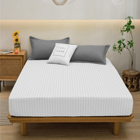 Простынь на резинке (90*200*25) белая в полоску №1234