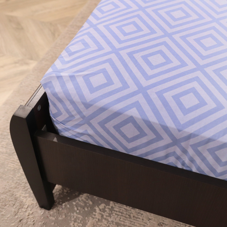 Простынь на резинке (140*200*25) голубое с геометрическим принтом №661506