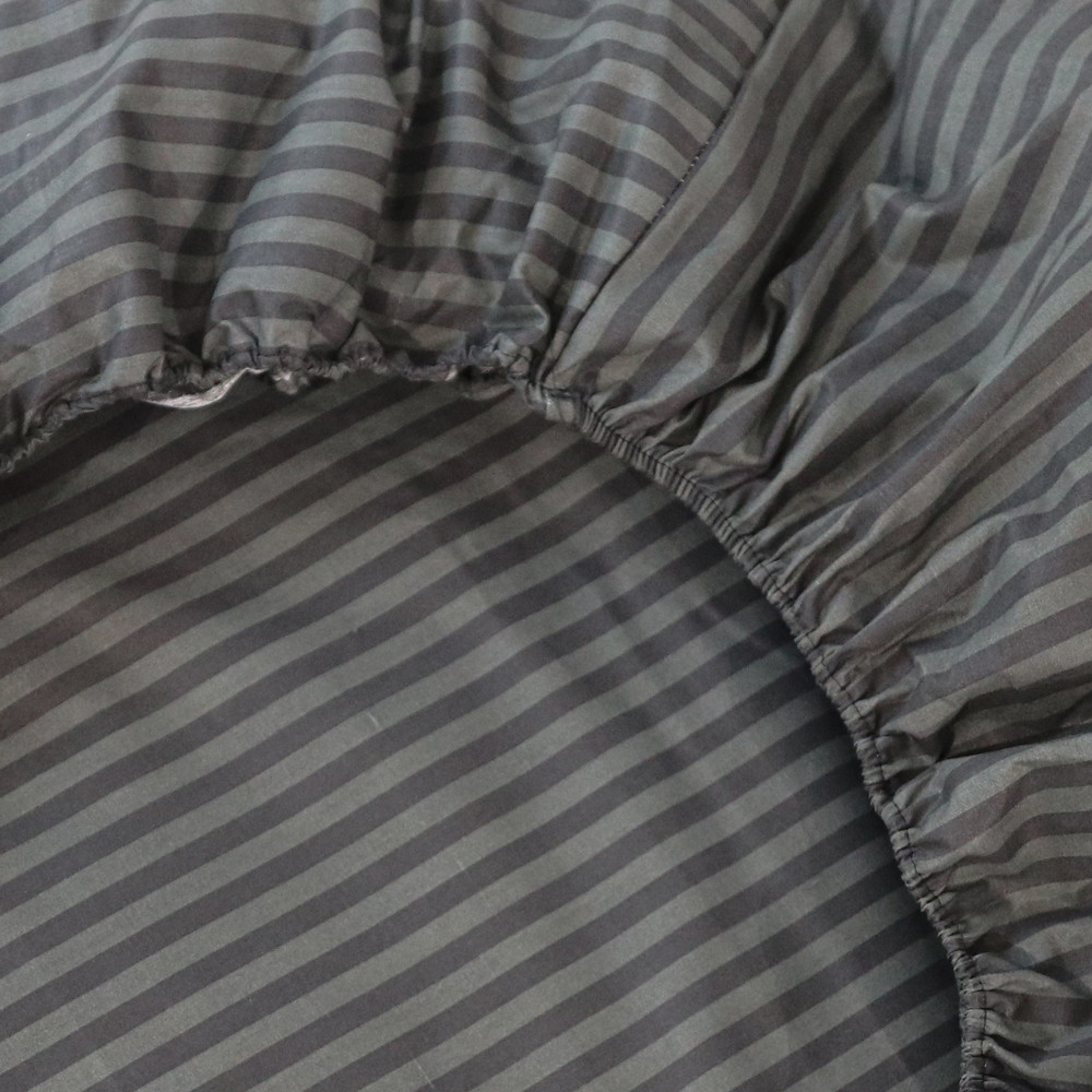 Простирадло на резинці (90*200*25) темно-зелене в смужку №661000